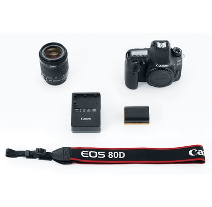 Fotoaparat Canon EOS 80D EF-S 18-55 IS STM KIT